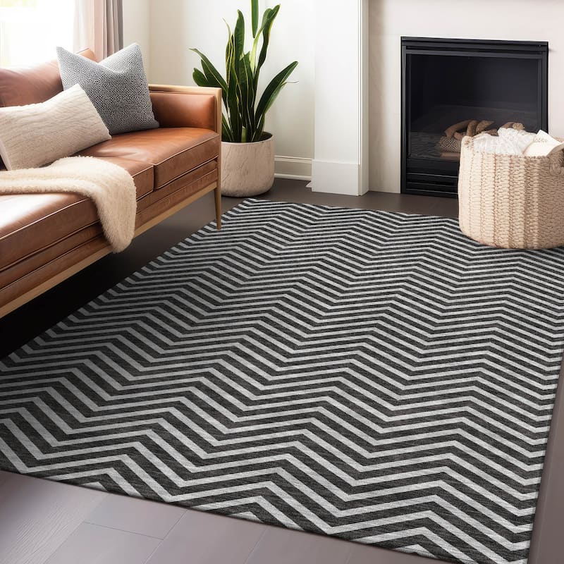 Machine Washable Indoor/ Outdoor Chantille Chevron Stripe Rug
