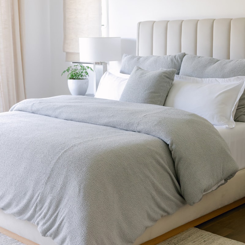 Jennifer Adams Chunky Super Soft Boucle Comforter - King - Silver