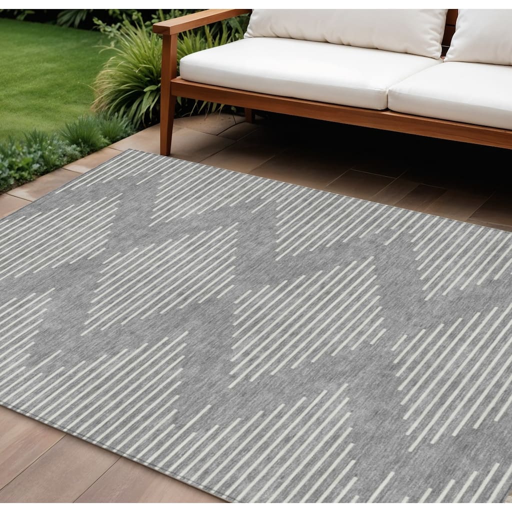 HomeRoots Geometric Transitional Rectangle Outdoor Rug