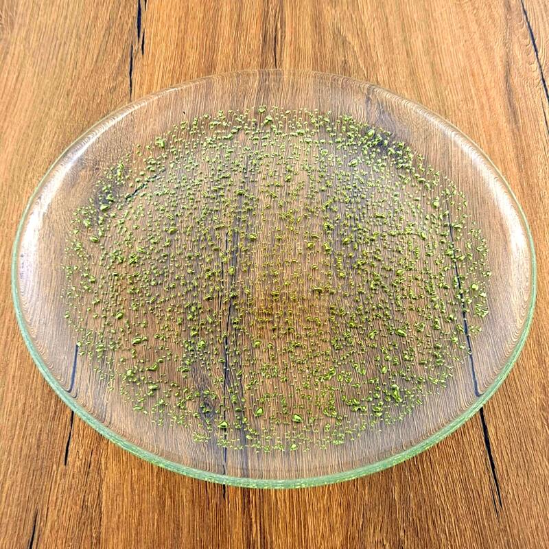 11 Inch Glass Pebble Pattern with Shimmering Effect Dinner Plate Perfect Centerpiece for Dining Table - 11”D x 11”W x 0.5”H - Clear-Gold 