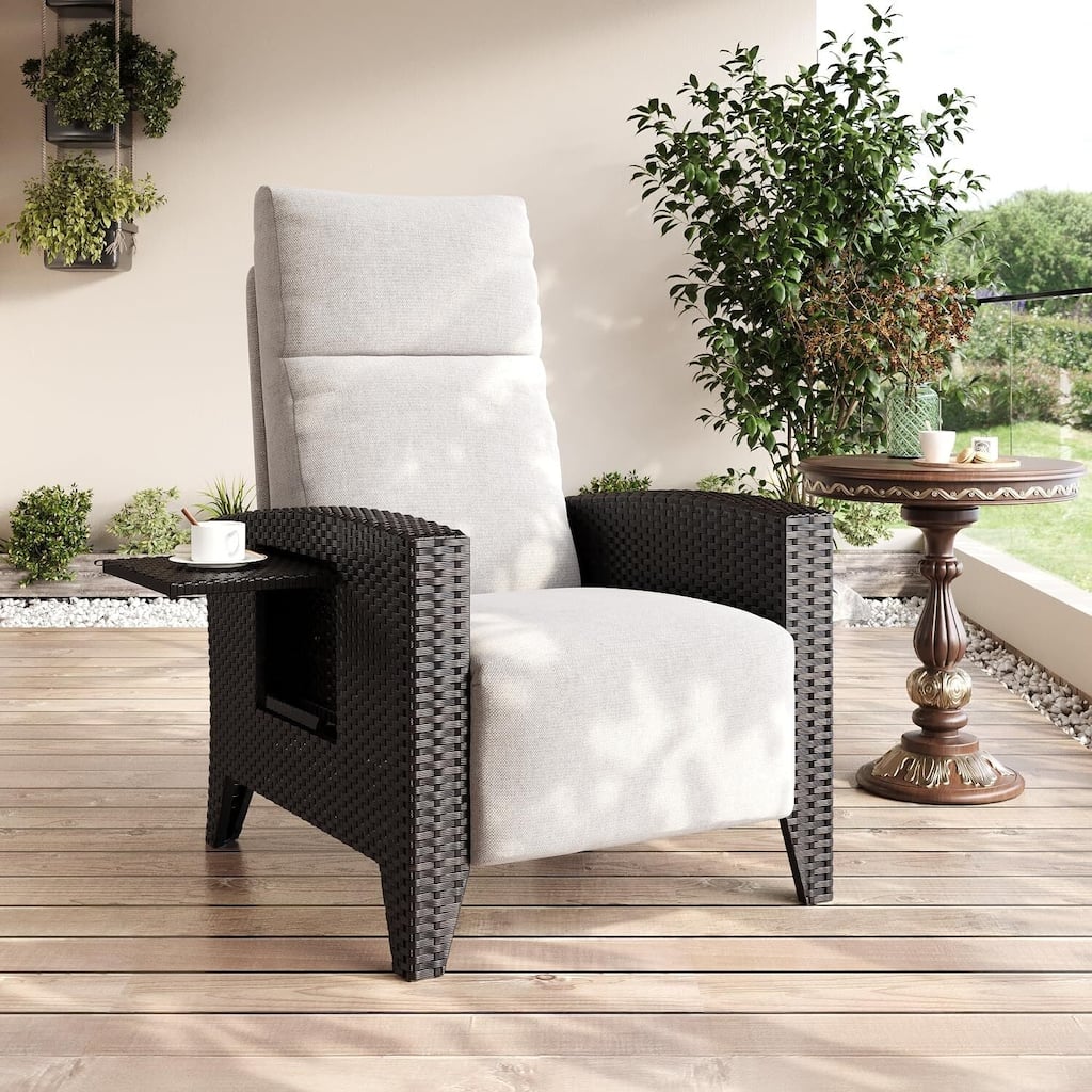 Outdoor Wicker Recling Patio Chair for Garden, Poolside