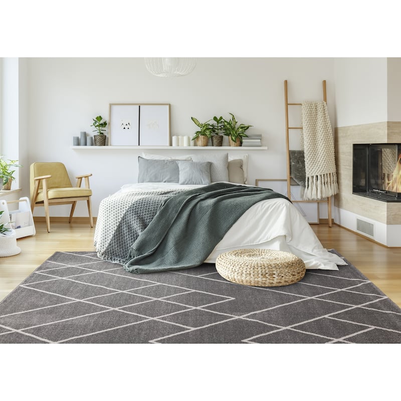 Covington Collection - Grey/White Geometric Lines Rug