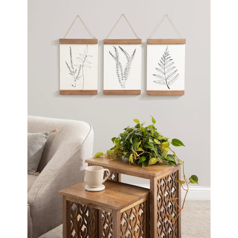 Kate and Laurel Lory Hanging Art Plaque Set