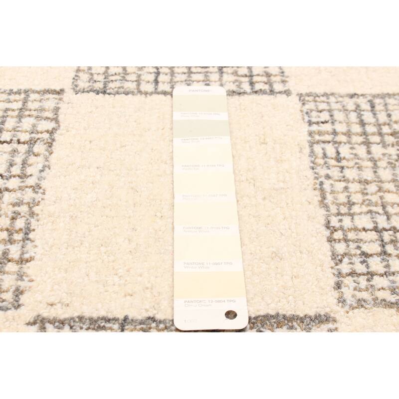 ECARPETGALLERY Hand Tufted Timeless Cream Wool Rug - 5'0 x 7'11