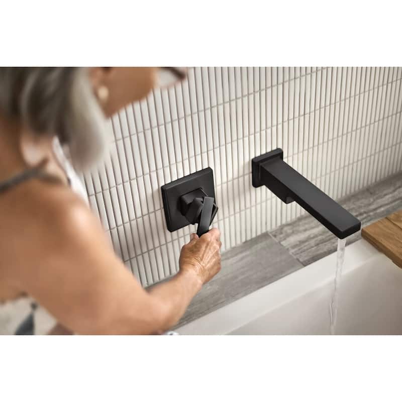 Moen WTS911 90 Degree Wall Mounted Tub Filler