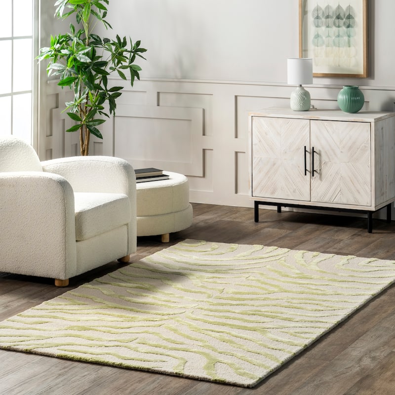 Nuloom Hand Tufted Plush Zebra Area Rug