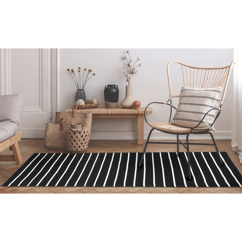 Liora Manne Sorrento Pinstripe Indoor/Outdoor Area Rug