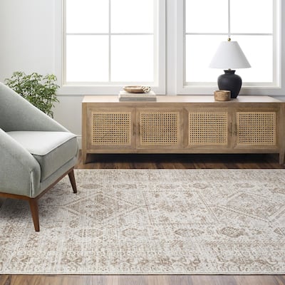 Souza Traditional Medallion Area Rug
