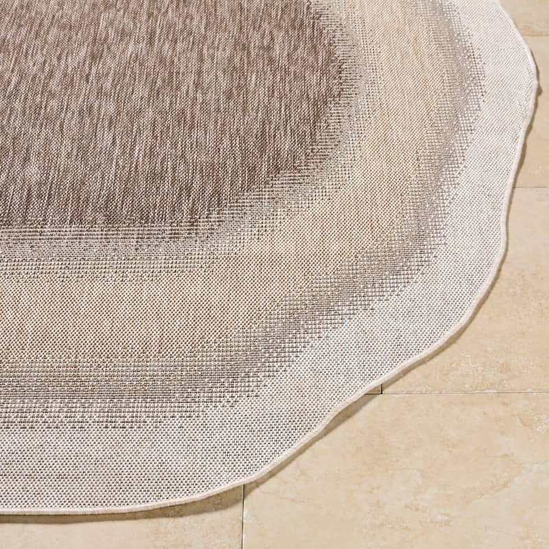 Livabliss Miami Beach Traditional Indoor/Outdoor Area Rug