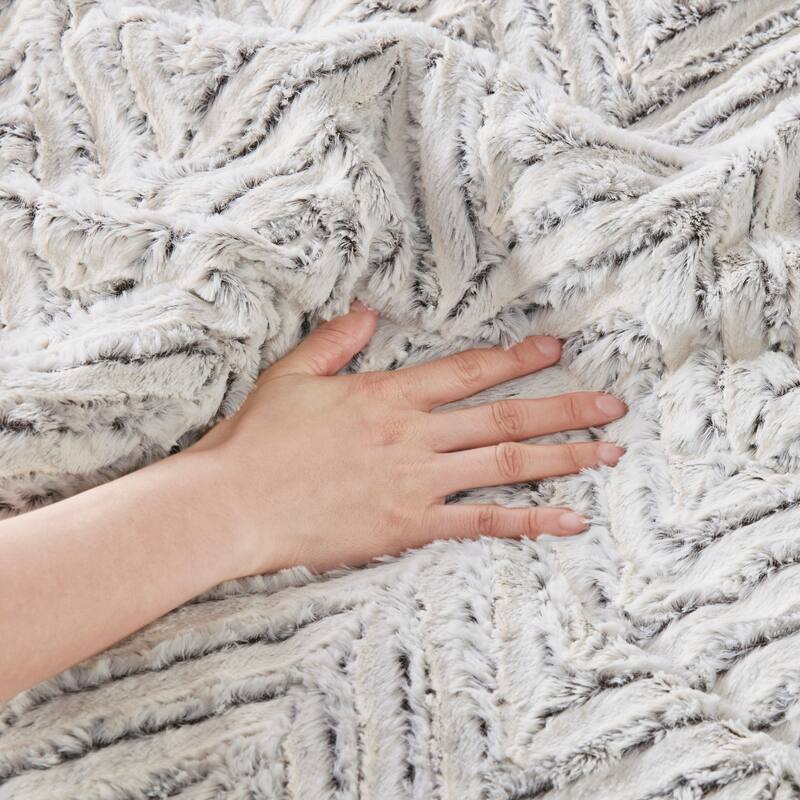 Madison Park Aurora Ivory Extra Warm Down Alternative Comforter Set