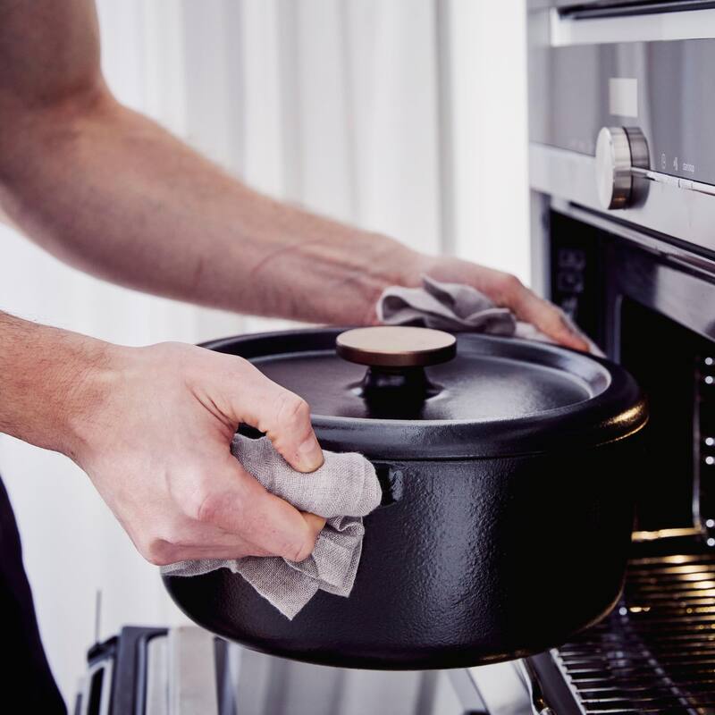 Alva Nori Enameled Cast Iron Dutch Oven w/ Lid