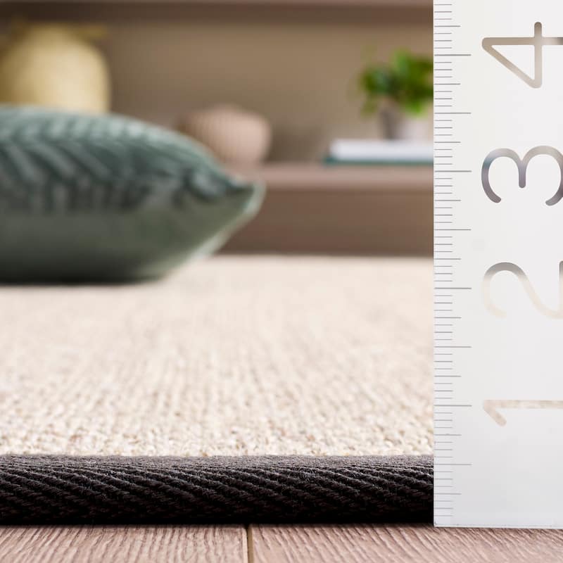 SAFAVIEH Natural Fiber Lorine Casual Border Sisal Rug