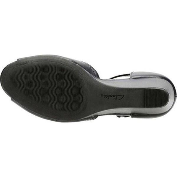 clarks women's flores raye wedge sandal