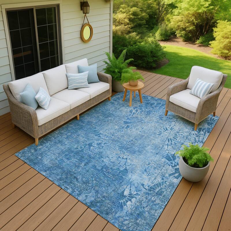 Machine Washable Indoor/ Outdoor Modern Floral Chantille Rug - Denim - 5' x 7'6"
