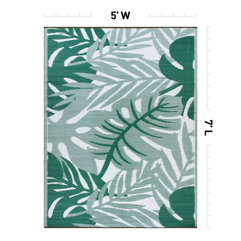 World Rug Gallery Tropical Leaf Reversible Recycled Plastic Outdoor Rugs