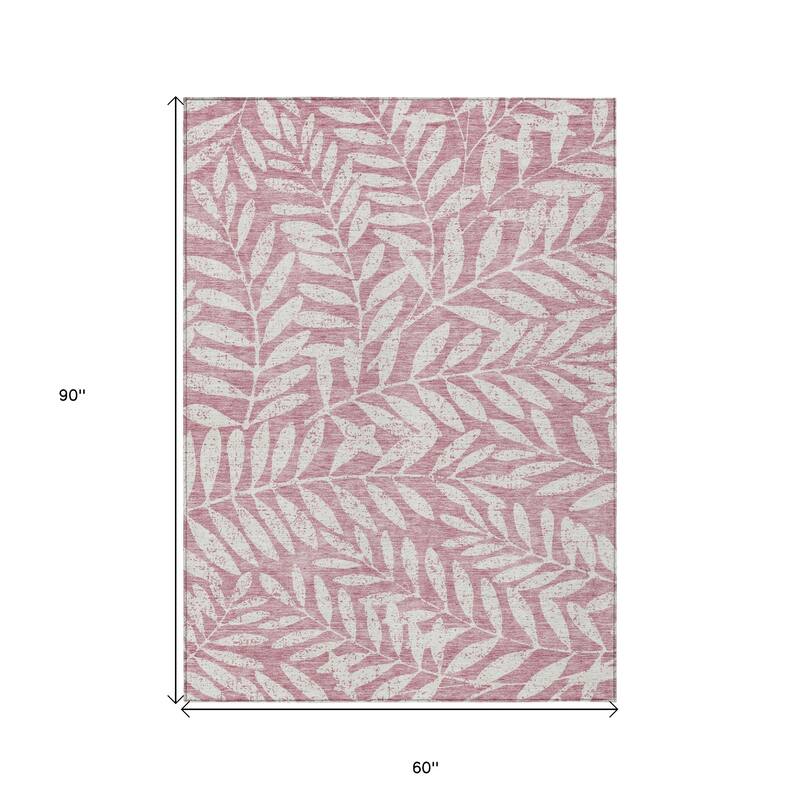 HomeRoots Floral Transitional Rectangle Outdoor Rug