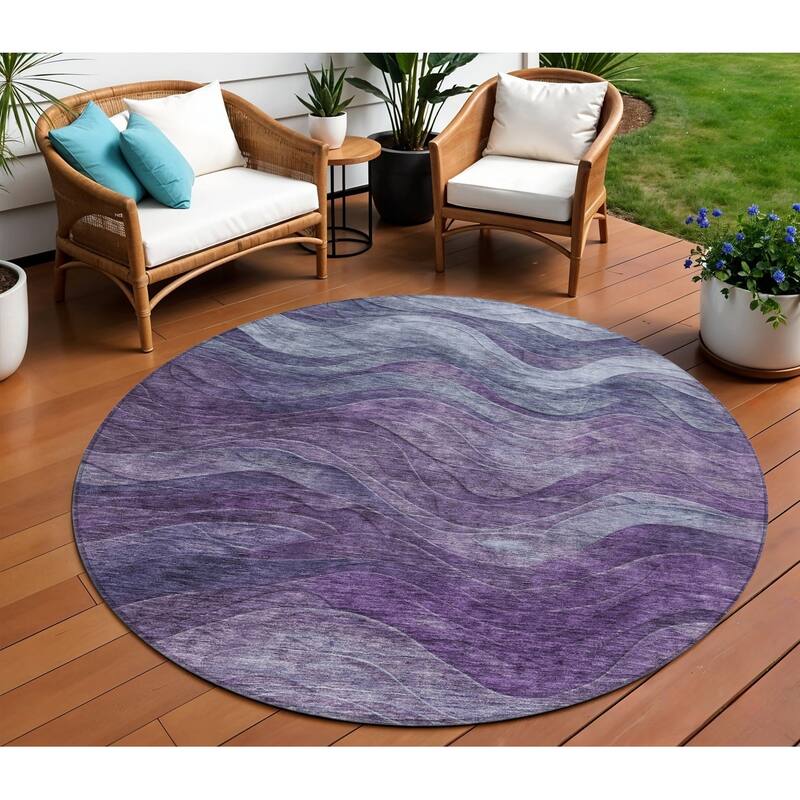 HomeRoots Abstract Transitional Rectangle Outdoor Rug - 8' Round