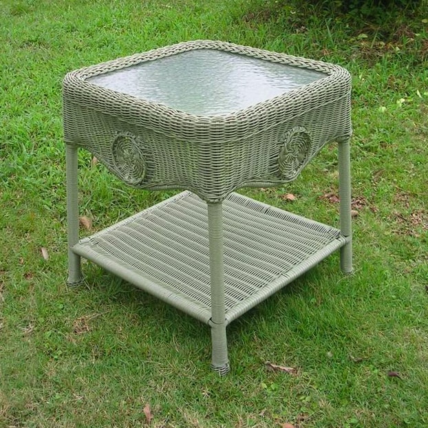 Shop International Caravan Chelsea 18 Inch Resin Wicker Side Table Overstock 5086014