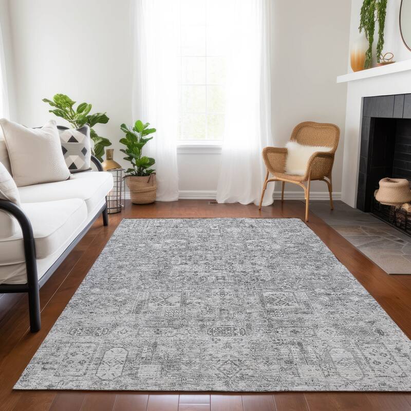 Machine Washable Indoor/ Outdoor Chantille Vintage Traditional Rug