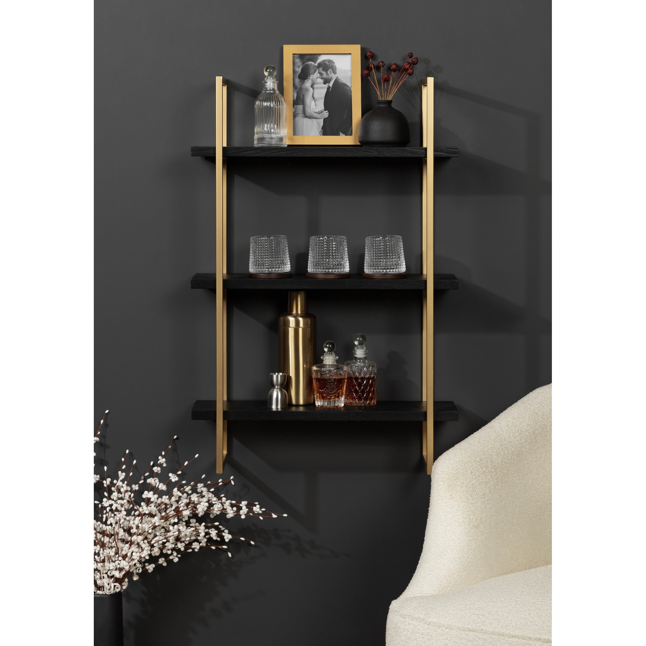 https://ak1.ostkcdn.com/images/products/is/images/direct/16fb941ca8cae2c9e43b0d17ea2685ee7d217369/Kate-and-Laurel-Leigh-Wood-and-Metal-Wall-Shelf.jpg