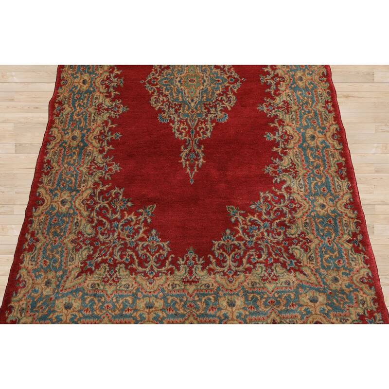 4x7'3'' Hand Knotted Wool Coral Traditional Kerman Medallion Rug - 4' x 7' 3''