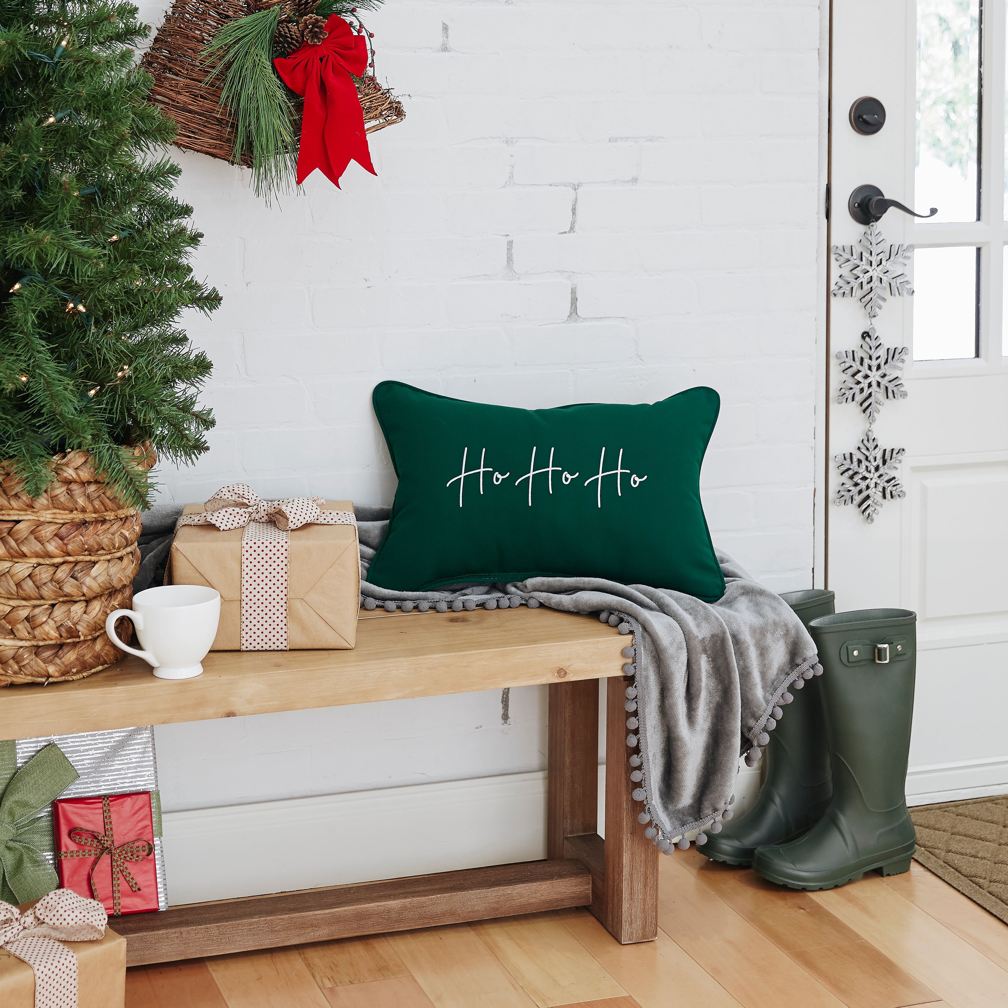 Sunbrella shop christmas pillows