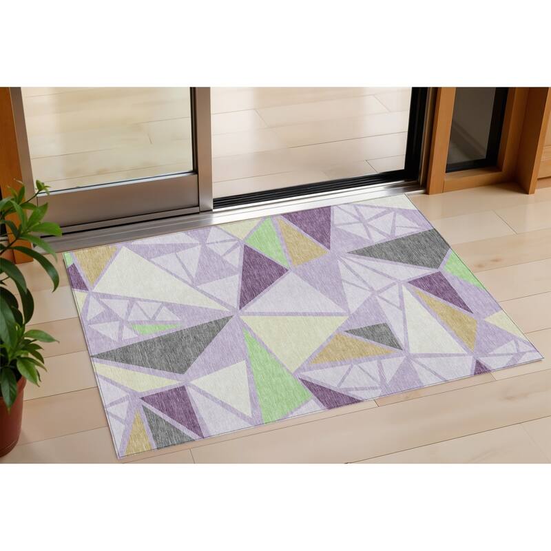 HomeRoots Geometric Transitional Rectangle Outdoor Rug - 3' x 5'