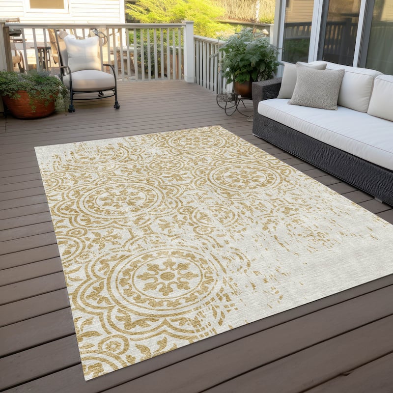 Machine Washable Indoor/ Outdoor Chantille Vintage Suzani Rug