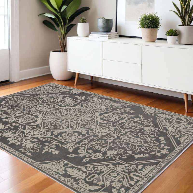 HomeRootsOriental Traditional Rectangle Area Rug - 64.96' X '45.67' X '0.39 - Light Gray/Gray