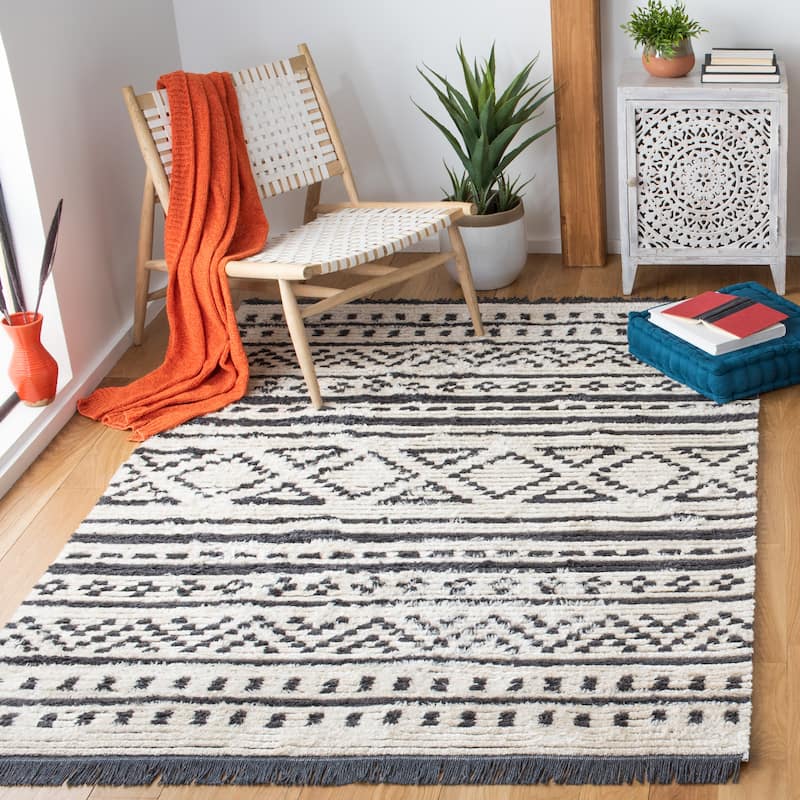 SAFAVIEH Burko Heikea Moroccan Boho 1-inch Thick Rug