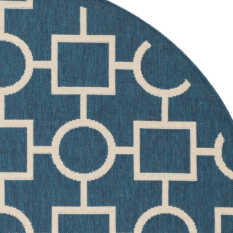 SAFAVIEH Courtyard Sharlene Indoor/ Outdoor Waterproof Patio Backyard Rug
