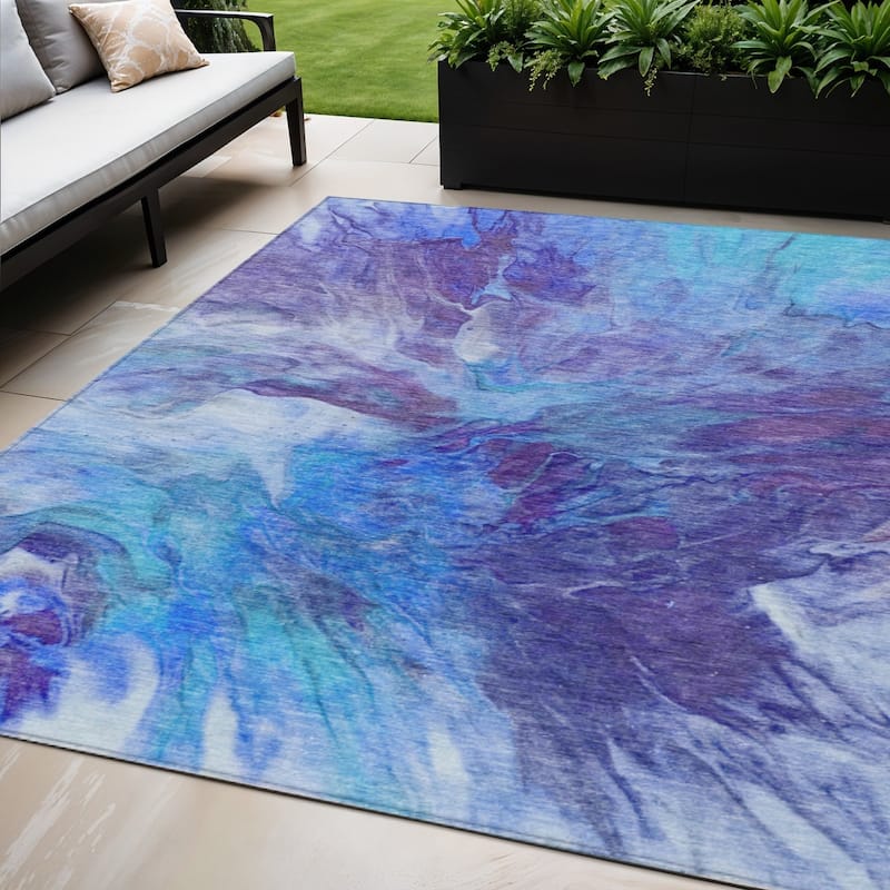 HomeRoots Abstract Transitional Rectangle Outdoor Rug - 5' X 8'