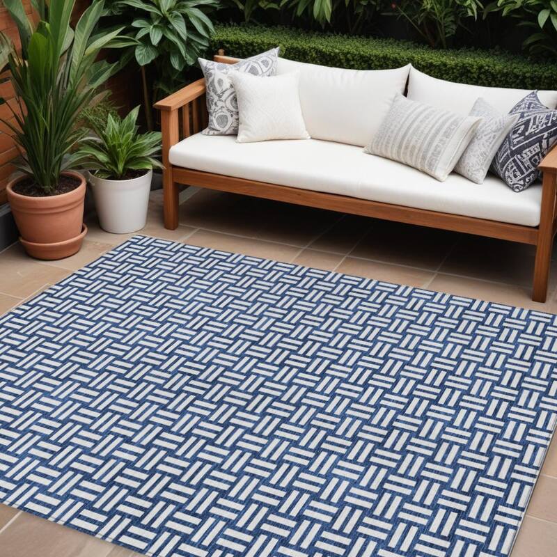 HomeRoots Geometric Transitional Rectangle Outdoor Rug - 9' X 12'