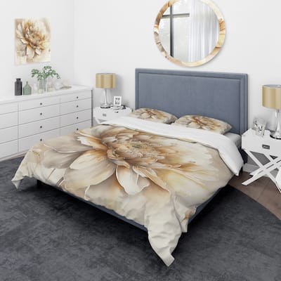 Designart "Single Beige Flower V" Beige Traditional - Bedding Cover Set With Shams