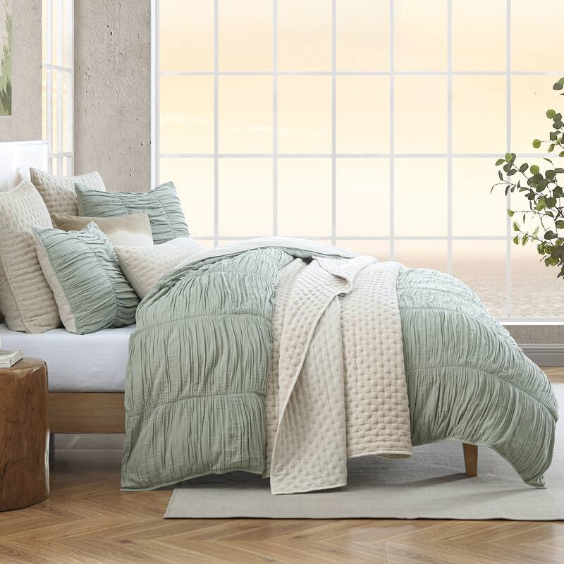 DKNY PURE Ruched Gauze Duvet Set - Green - King
