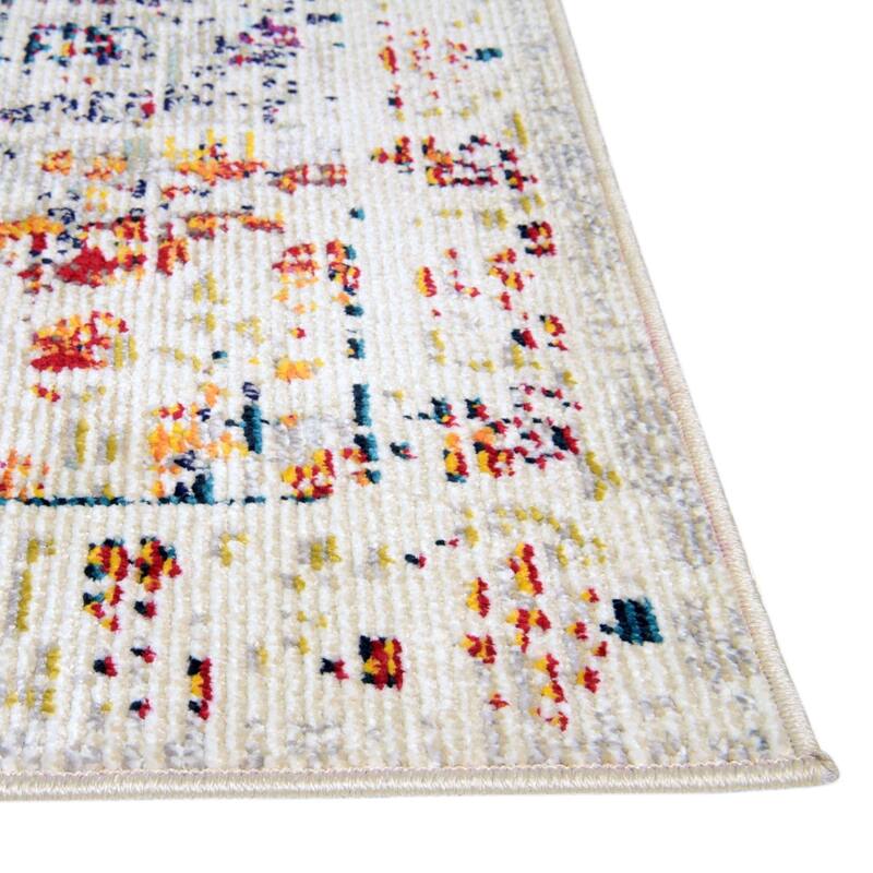 Traditional Kosmas Collection Area Rug