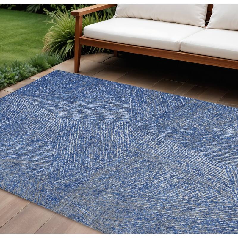 HomeRoots Abstract Transitional Rectangle Outdoor Rug - 10' X 14'