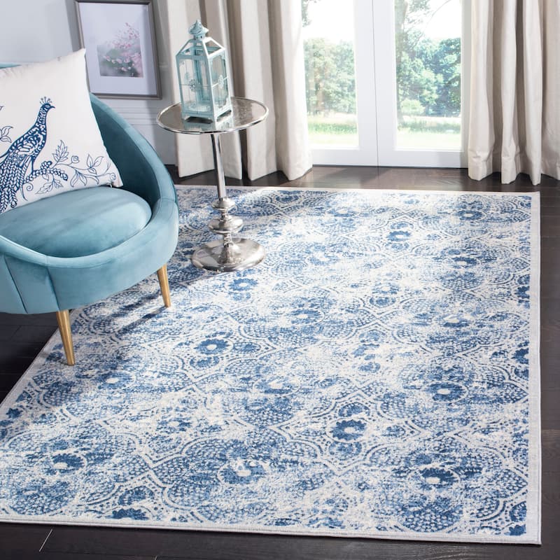 SAFAVIEH Brentwood Cira Traditional Oriental Rug