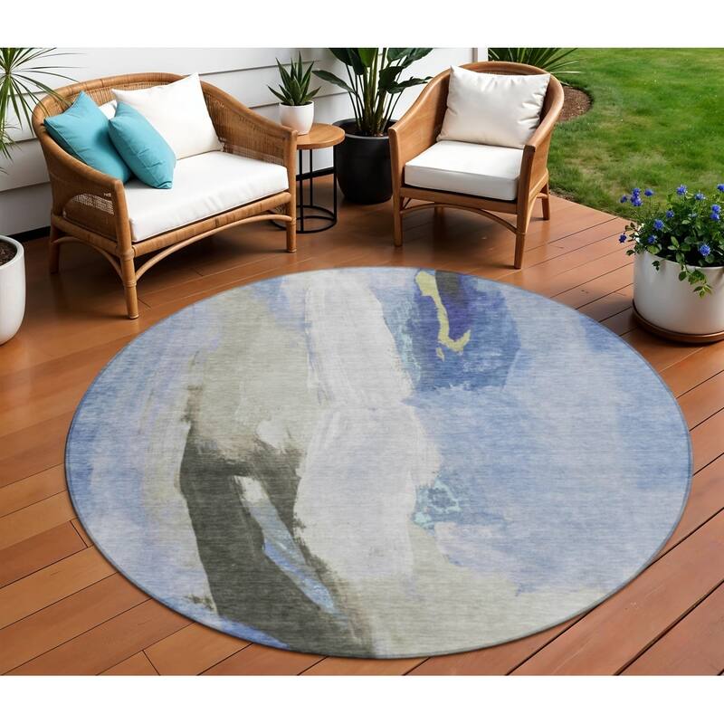 HomeRoots Abstract Transitional Rectangle Outdoor Rug - 8' Round
