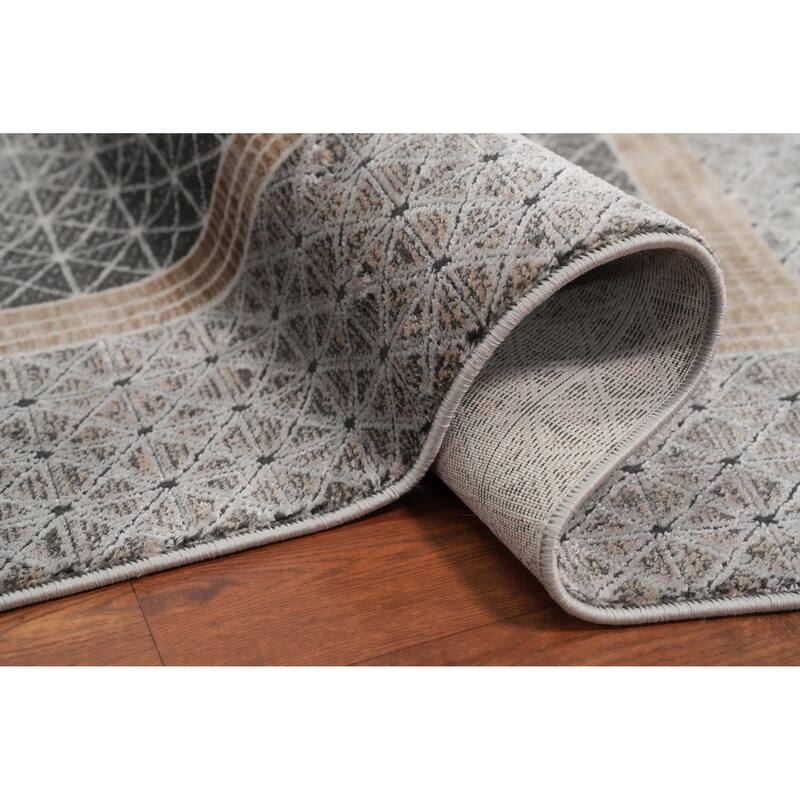 Machine Made Oriental Polyester Carpet Modern Geometric Greys & Charcoal Modern Area Rug - 7' 5'' X 5' 2''