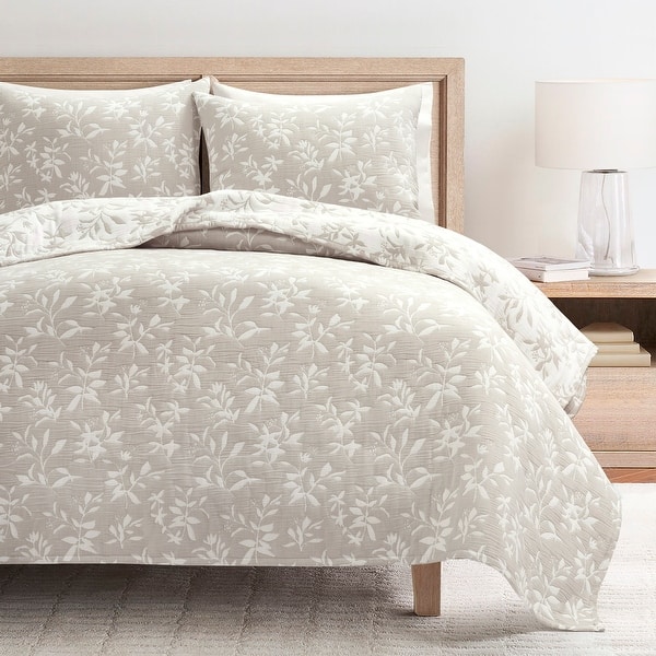 slide 2 of 10, Lush Decor Floral Jacquard Reversible Soft Matelasse Quilt 3-Piece Set Neutral - California King