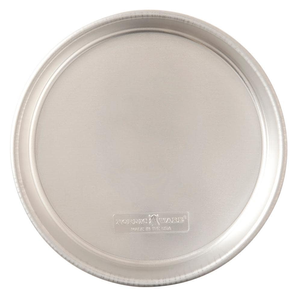https://ak1.ostkcdn.com/images/products/is/images/direct/172fd106a8274bc11c4dd574818aa9d75749a5b4/Nordic-Ware-Natural-Aluminum-Commercial-Round-Layer-Cake-Pan.jpg