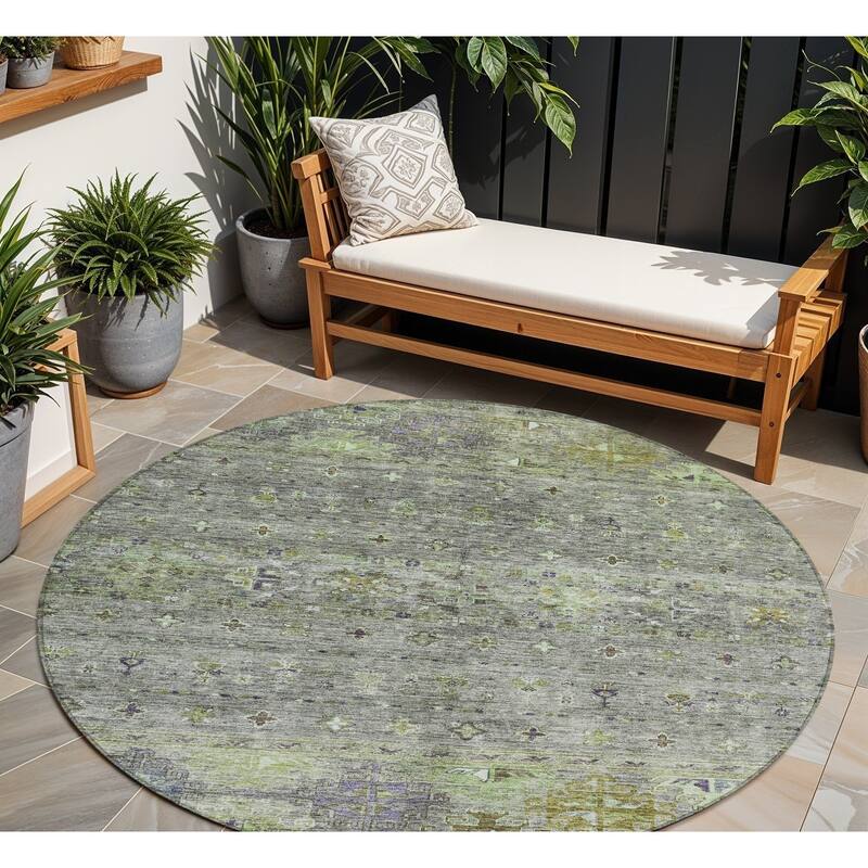 HomeRoots Floral Transitional Rectangle Outdoor Rug - 8' Round