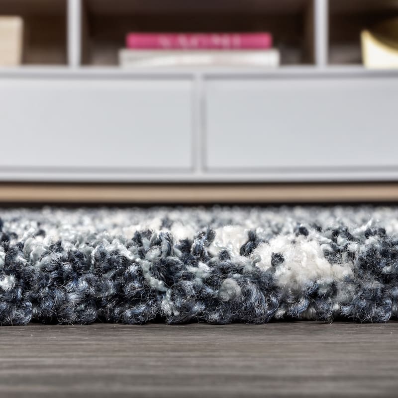 JONATHAN Y Modern Shag Plush Tassel Moroccan Diamond Area Rug