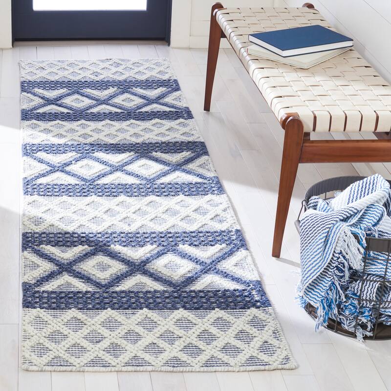 SAFAVIEH Handmade Vermont Christin Wool Rug