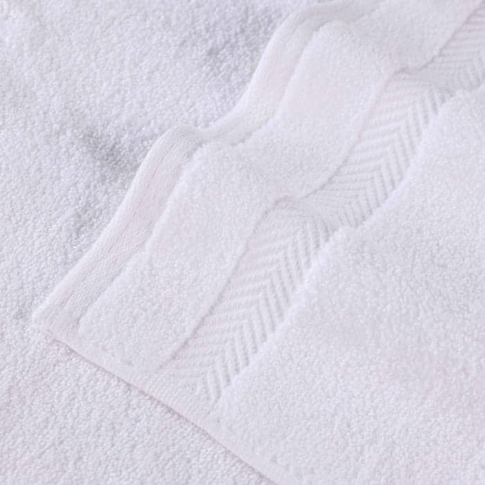 Superior Absorbent Zero Twist Cotton Bath Towel (Set of 2)
