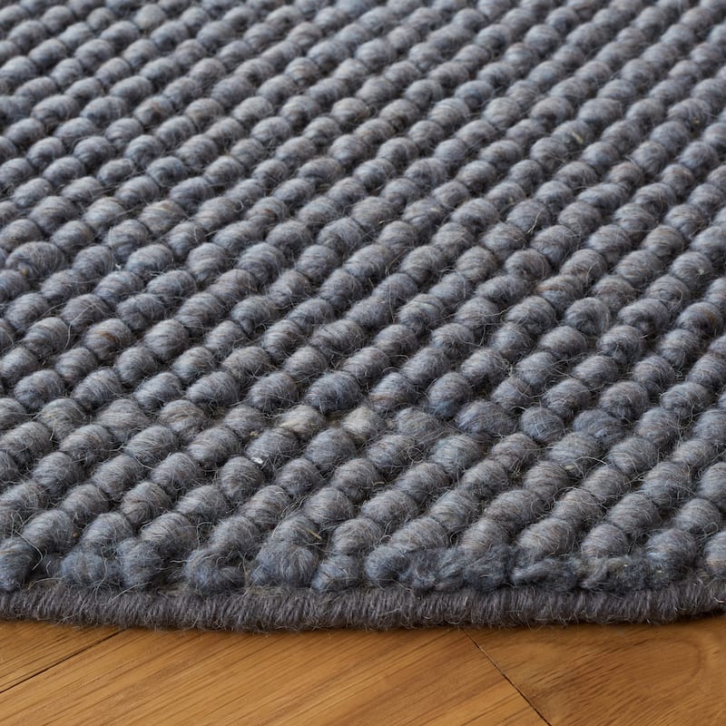 SAFAVIEH Handmade Natura Eduina New Zealand Wool Rug