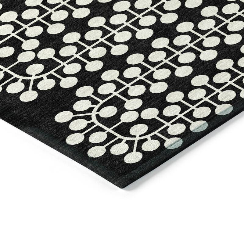 Machine Washable Indoor/ Outdoor Modern Ailey Chantille Rug