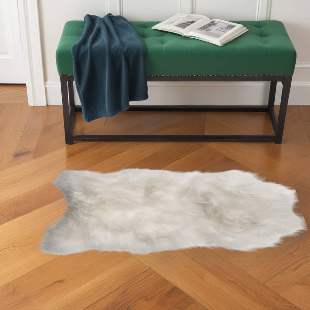 HomeRoots 2' X 3' White Natural Wool Long-Haired Sheepskin Area Rug - 36' X '24' X '2.5