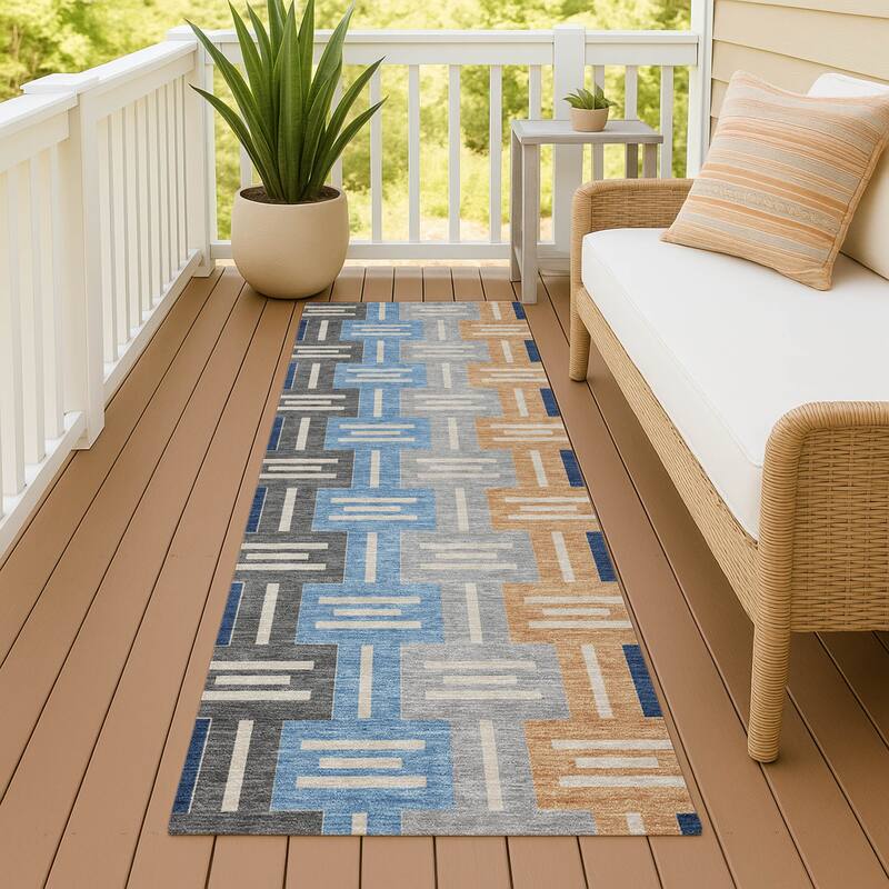 Machine Washable Indoor/ Outdoor Modern Wamego Chantille Rug - Navy - 2'3" x 7'6"